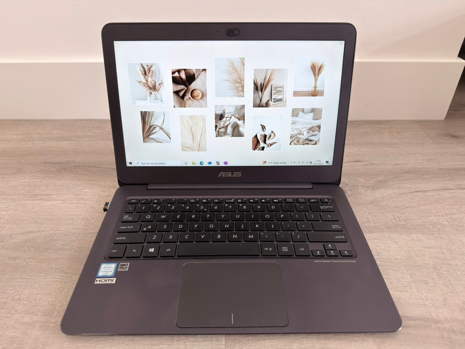 Asus Notebook UX305C, Met videokaart, Qwerty, 13 inch, Minder dan 2 Ghz