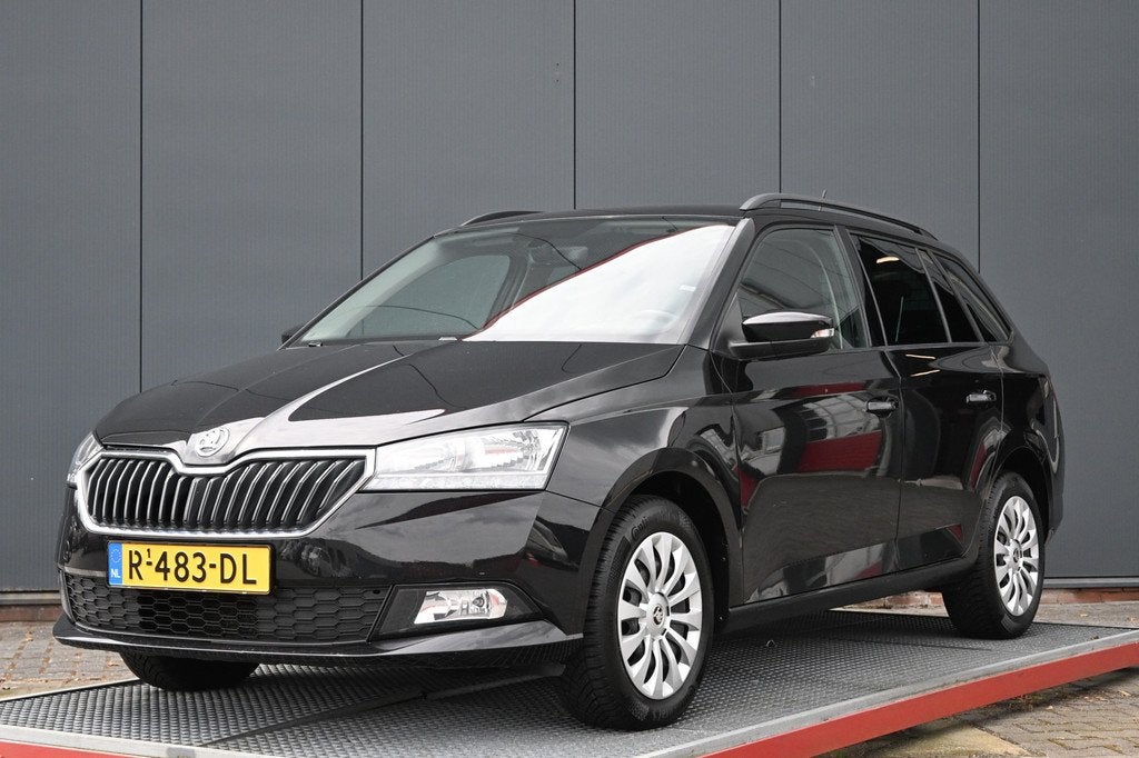 Skoda Fabia Combi 1.0 TSI Ambition (bj 2022), Auto's, Skoda, Voorwielaandrijving, Stof, Gebruikt, 1036 kg
