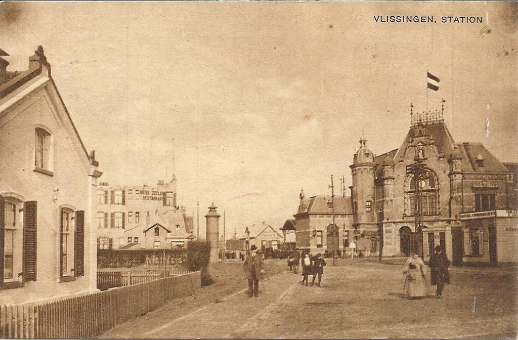 Vlissingen Station met mensen 1920, Verzenden, 1920 tot 1940, Gelopen, Zeeland