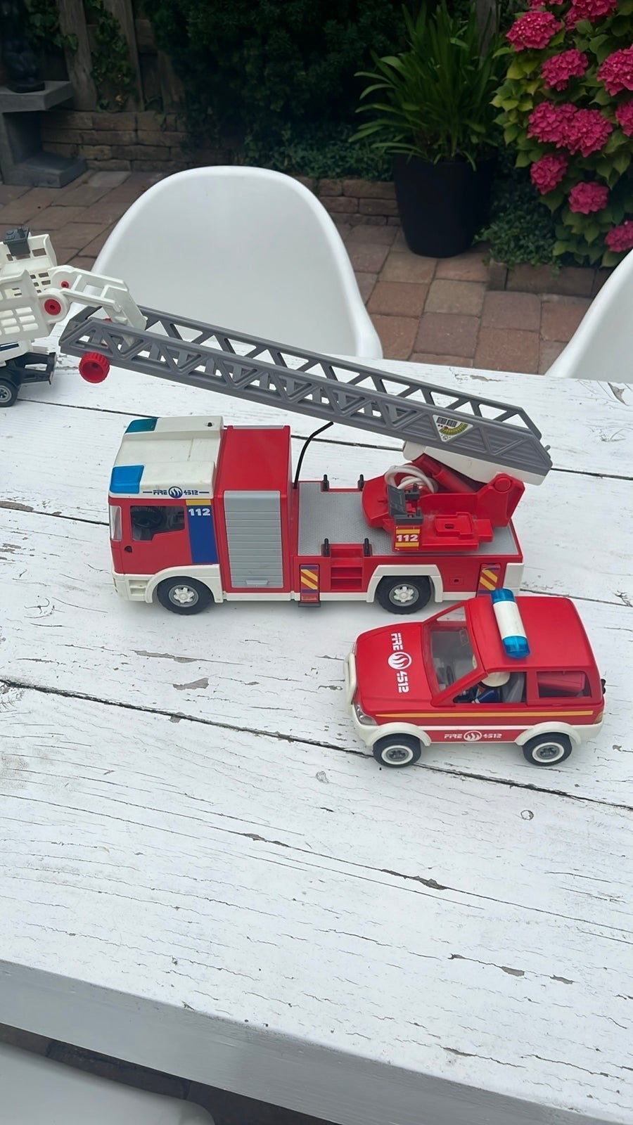 Playmobil Brandweerwagen en Brandweerauto met poppetje, Kinderen en Baby's, Speelgoed | Speelgoedvoertuigen, Ophalen, Gebruikt