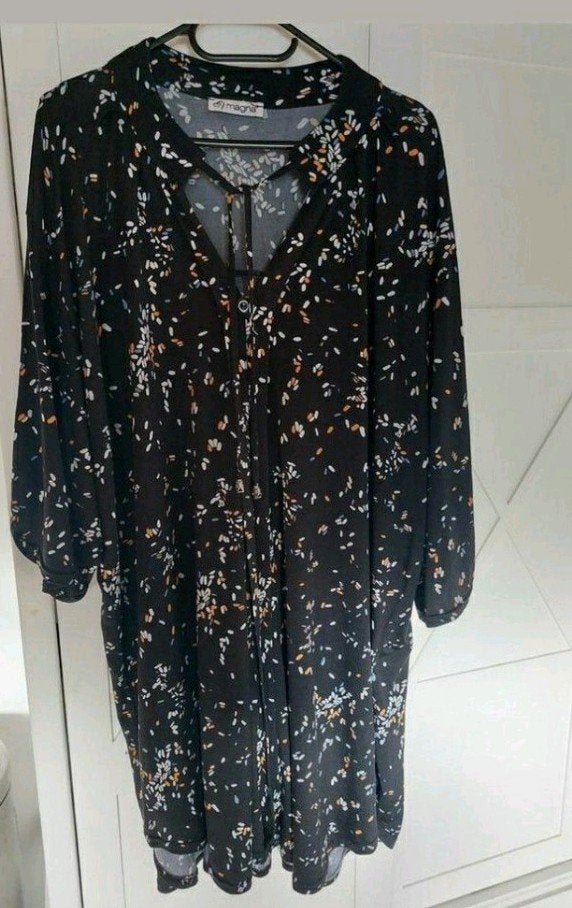 magna jurk zwart xxl xxxl met oranje witte kleine streepjes, Ophalen, Zo goed als nieuw, Zwart, Jurk