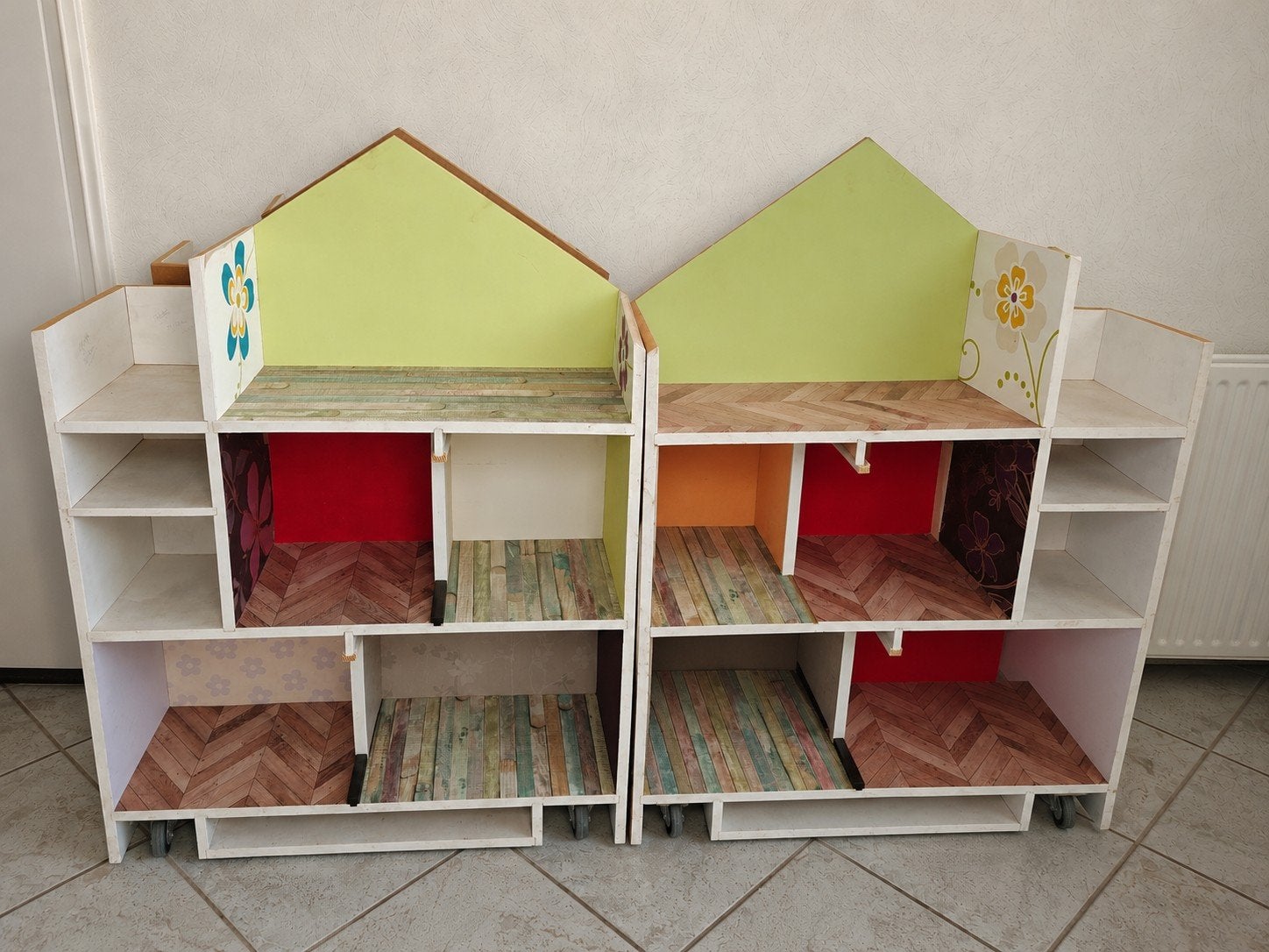 Zelfgemaakt houten poppenhuis barbiehuis inklapbaar, Ophalen, Poppenhuis