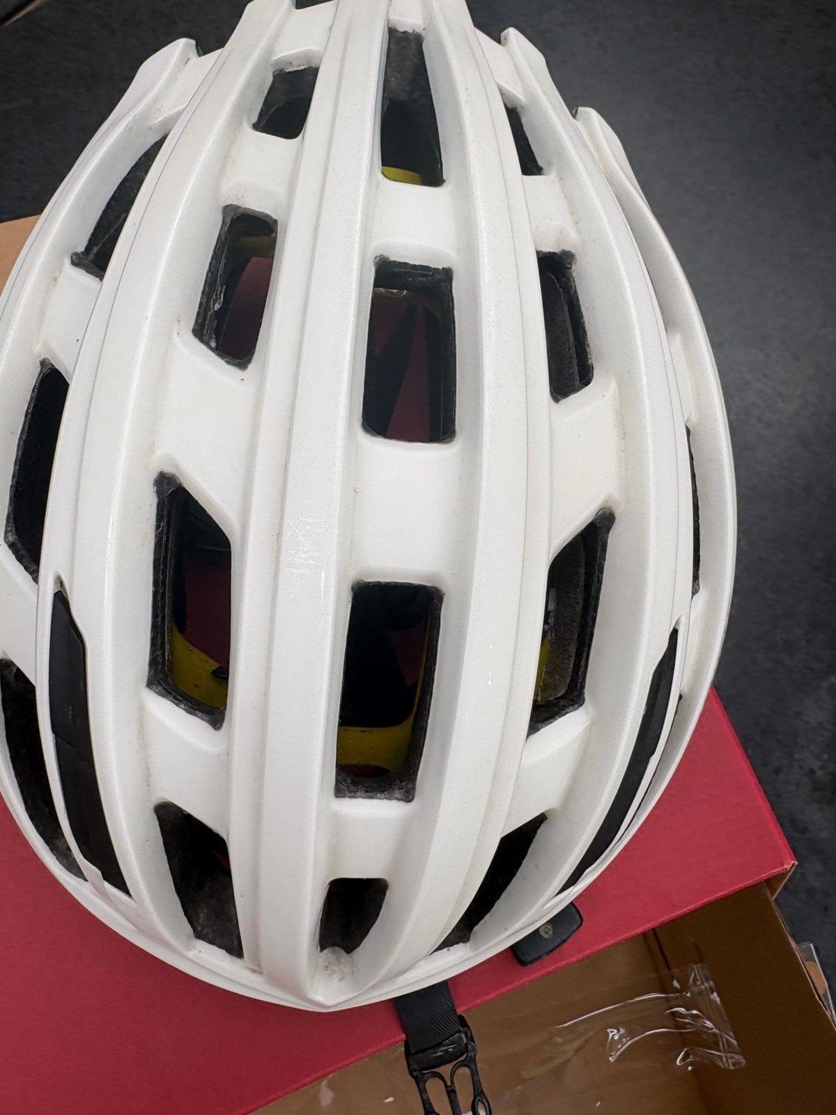Specialized helm maat S, Fietsen en Brommers, Ophalen, Zo goed als nieuw, M, Heer of Dame