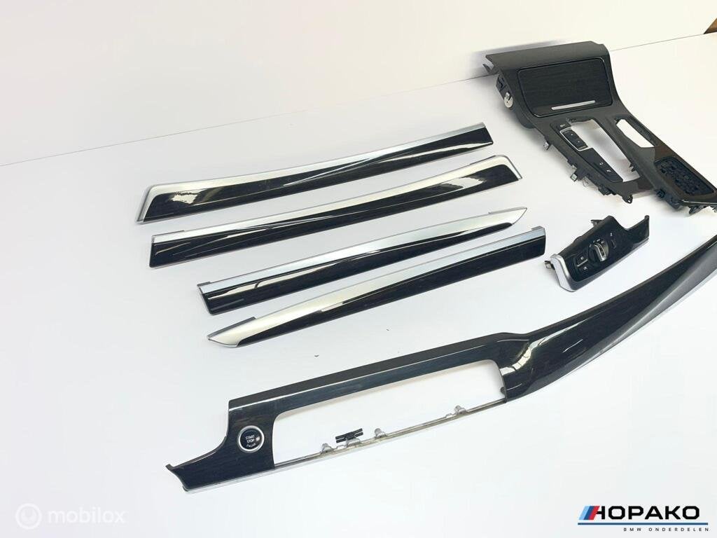 Interieurlijsten set hout / walnoot BMW 5 serie F10 F11, Auto-onderdelen, Gebruikt, Einsteinlaan 5 rijswijk, Bmw, Ophalen of Verzenden