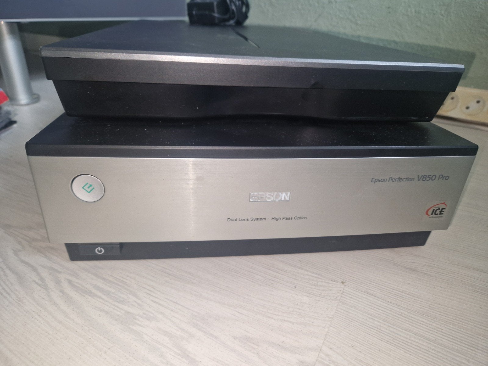 Epson perfection V850 Pro scanner, Computers en Software, Scanners, Ophalen, Zo goed als nieuw, Fotoscanner, Epson