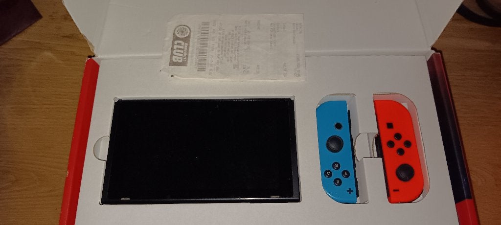 Nintendo switch en toebehoren, Spelcomputers en Games, Games | Nintendo Switch, Zo goed als nieuw, Overige genres, 3 spelers of meer