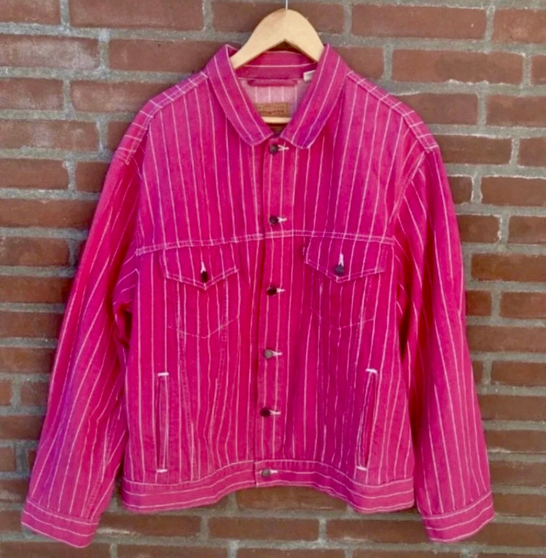 Levi’s Supreme magenta pinstripe denim trucker jacket xl, Verzenden, Zo goed als nieuw, Maat 56/58 (XL), Roze
