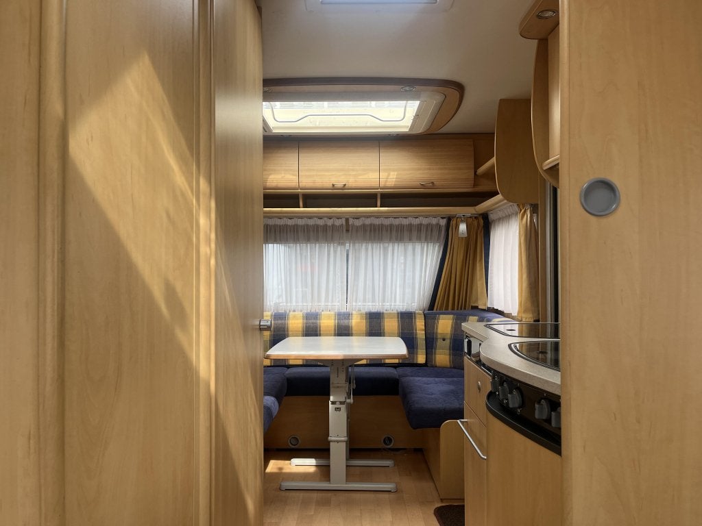 Dethleffs Camper 430 DB - Voortent, Caravans en Kamperen, Schokbreker, Rondzit, Bedrijf, 750 - 1000 kg