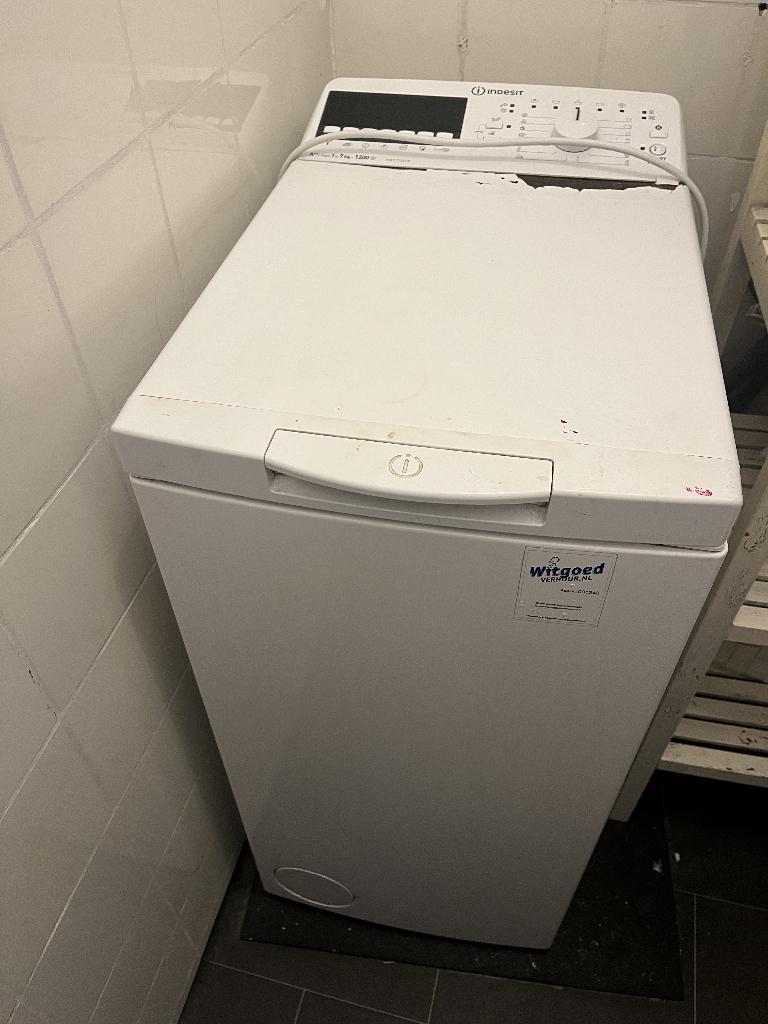 gratis af te halen- Indesit bovenlader, Ophalen, 1200 tot 1600 toeren, Gebruikt, 4 tot 6 kg