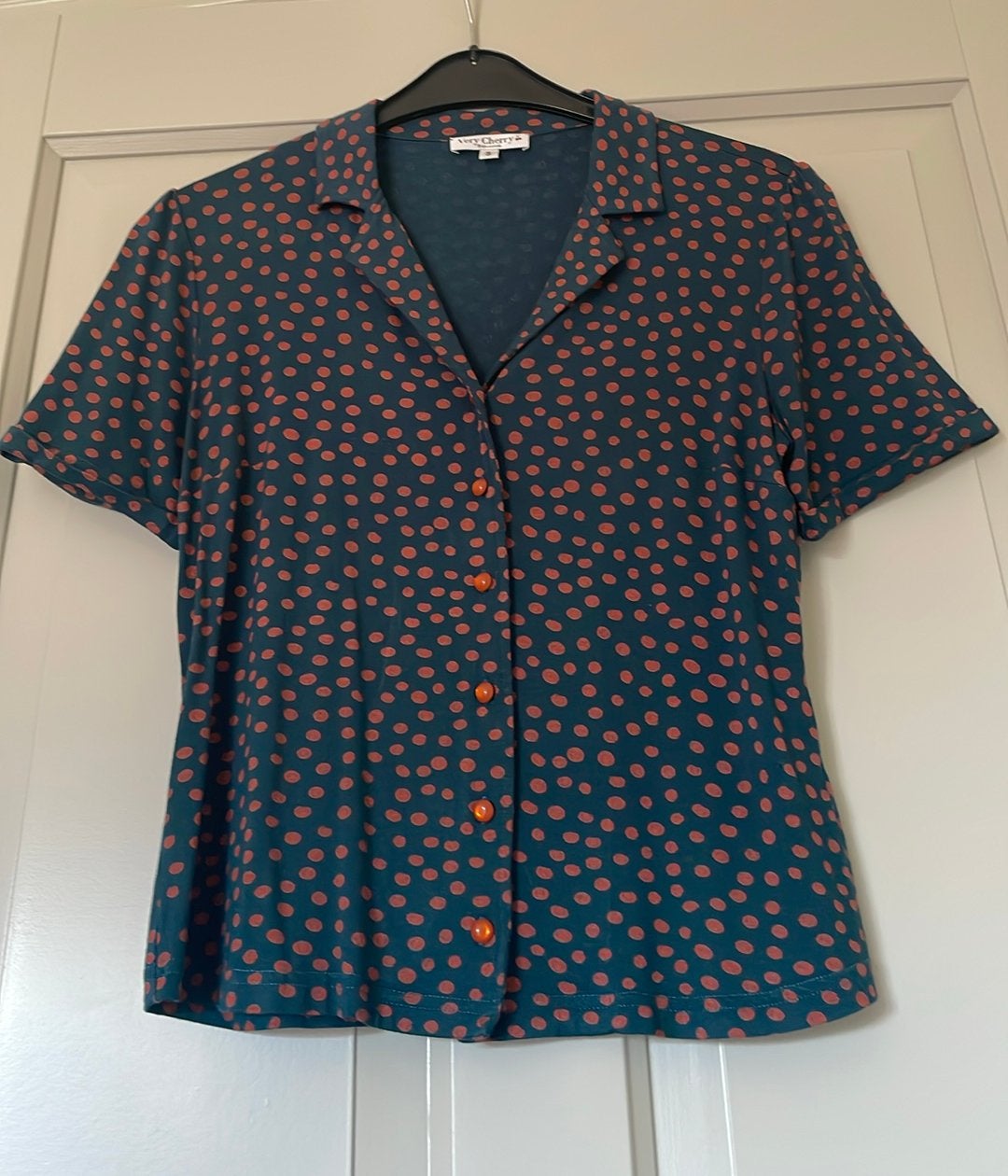 Mooie shirt blouse van het merk Very Cherry mt 36, Kleding | Dames, Ophalen of Verzenden, Zo goed als nieuw, Maat 36 (S), Meerkleurig