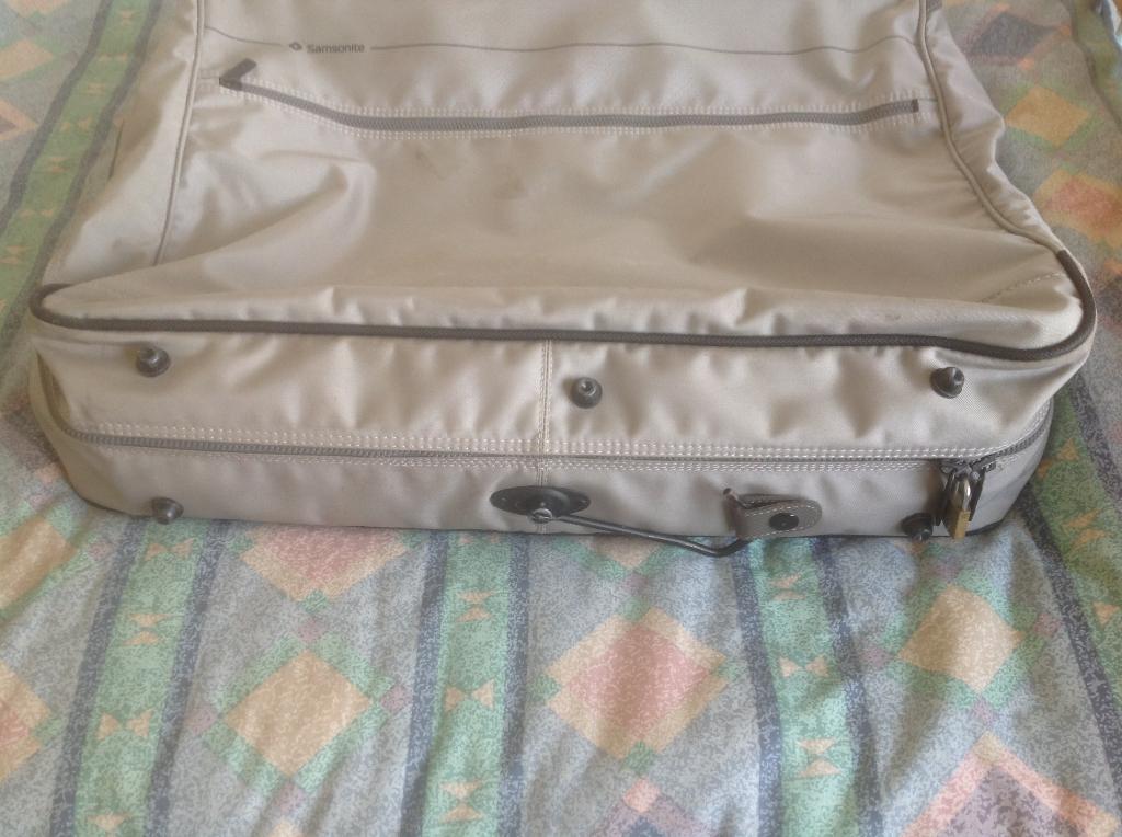 Samsonite weekendtas, Ophalen, Gebruikt, Grijs, 30 cm of meer