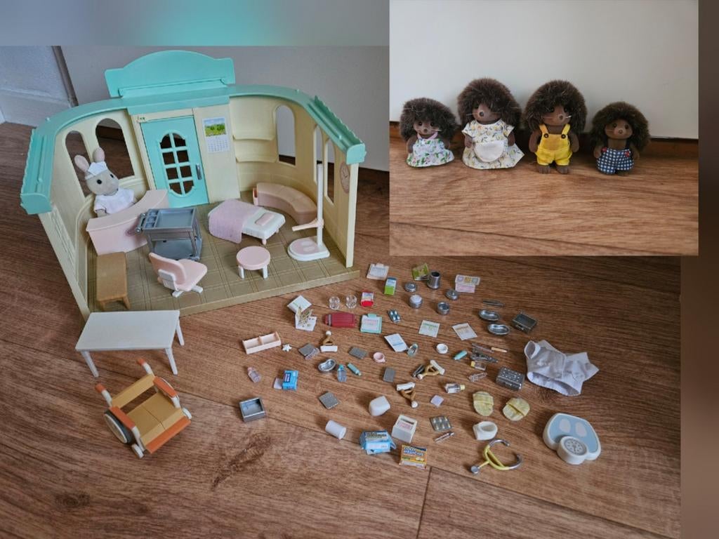 Sylvanian Families 5096 streekdokter + familie egel, Ophalen of Verzenden, Zo goed als nieuw