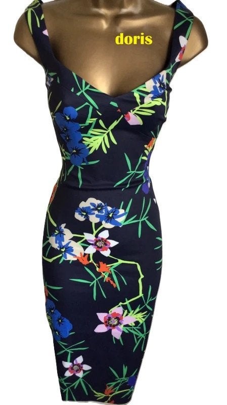 jurk Karen Millen maat 12/40 oksel tot oksel 44 rek 47 cm, Maat 38/40 (M), Karen Millen, Ophalen of Verzenden, Zo goed als nieuw