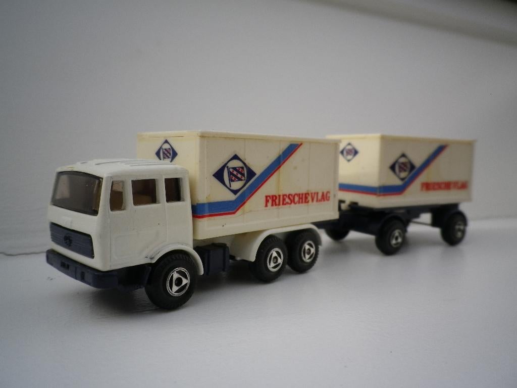 Efsi Mercedes combinatie Friese vlag, Ophalen of Verzenden, Gebruikt, Bus of Vrachtwagen, Efsi