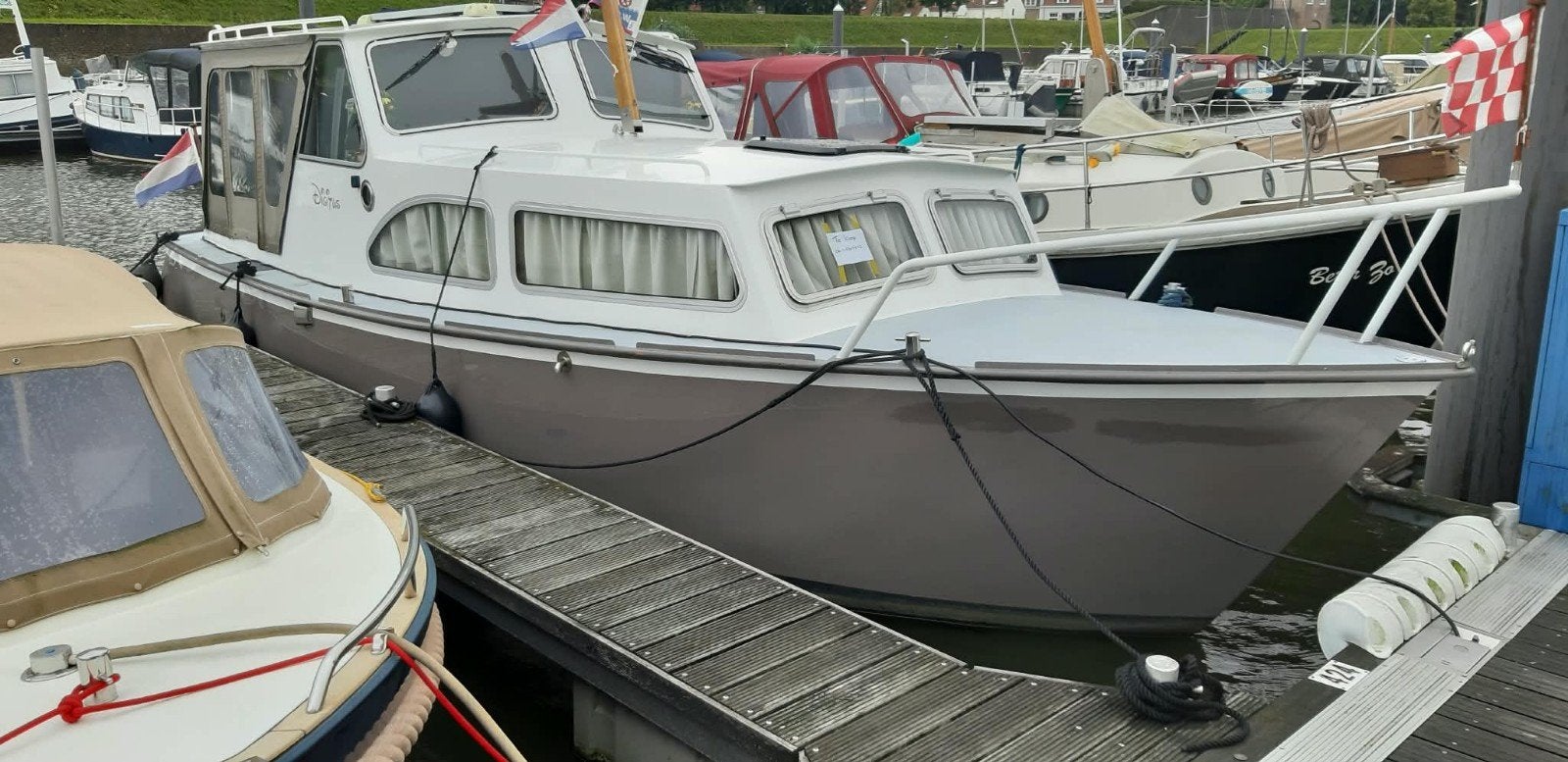 Nette en complete motorboot met kajuit, Watersport en Boten, Motorboten en Motorjachten, Staal, Overige merken, Gebruikt, Diesel