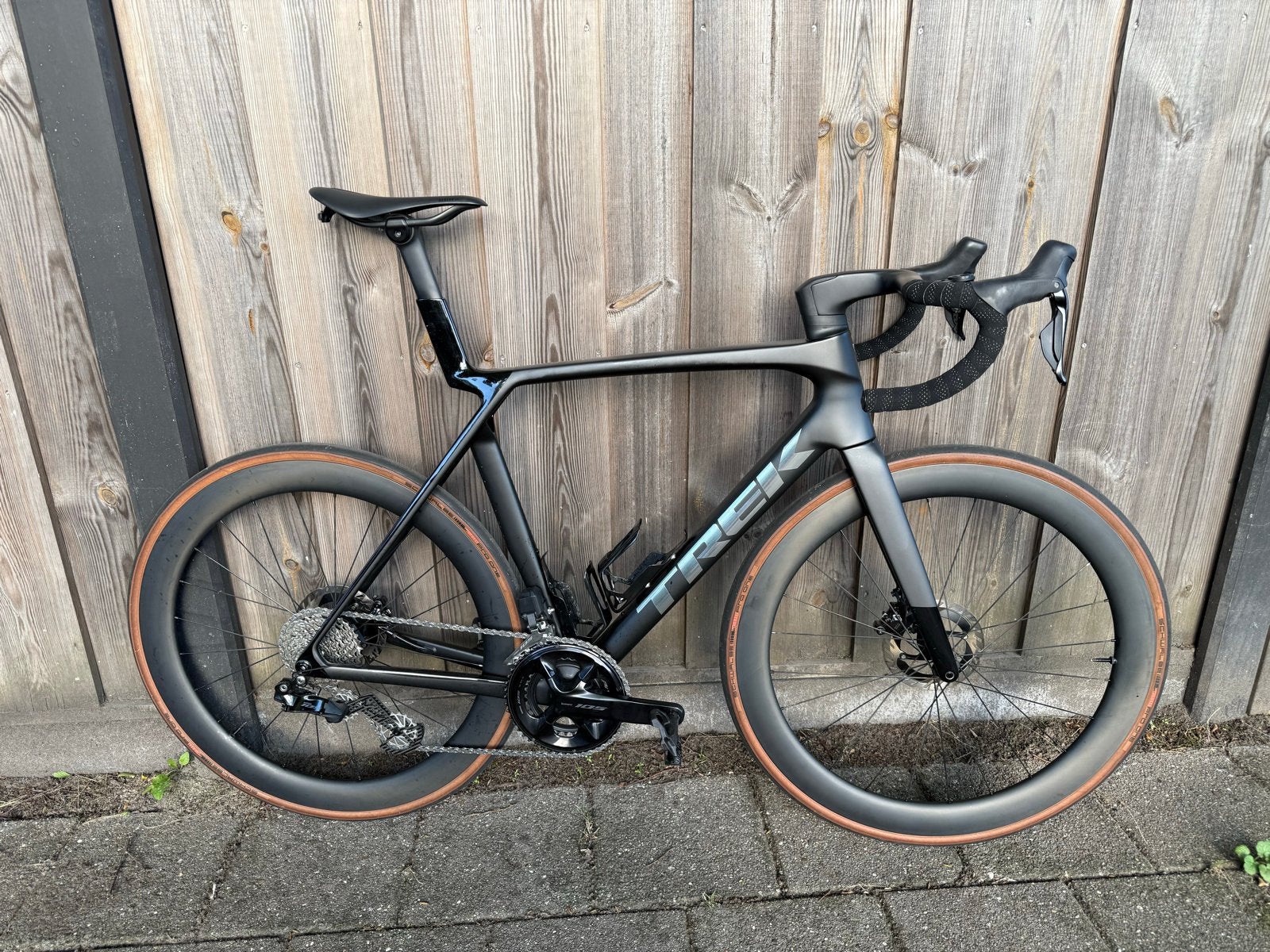 Trek Madone SL6 Gen 8 Racefiets - Maat L (58cm), Fietsen en Brommers, Overige merken, 28 inch, Carbon, Heren