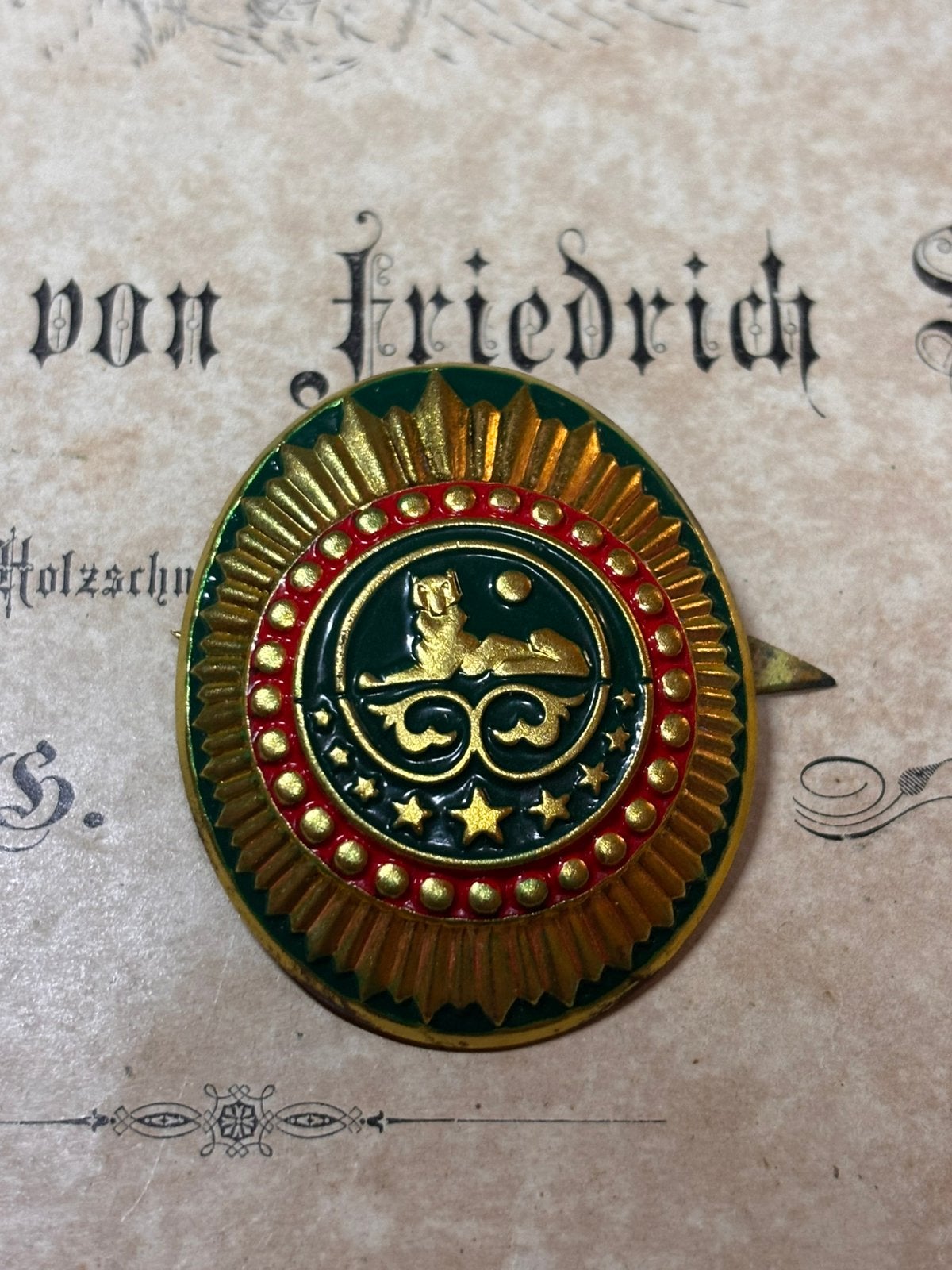 Zeldzame Militaire Baret / Petkokarde van de Tsjetsjeense, Ophalen of Verzenden, Landmacht, Nederland