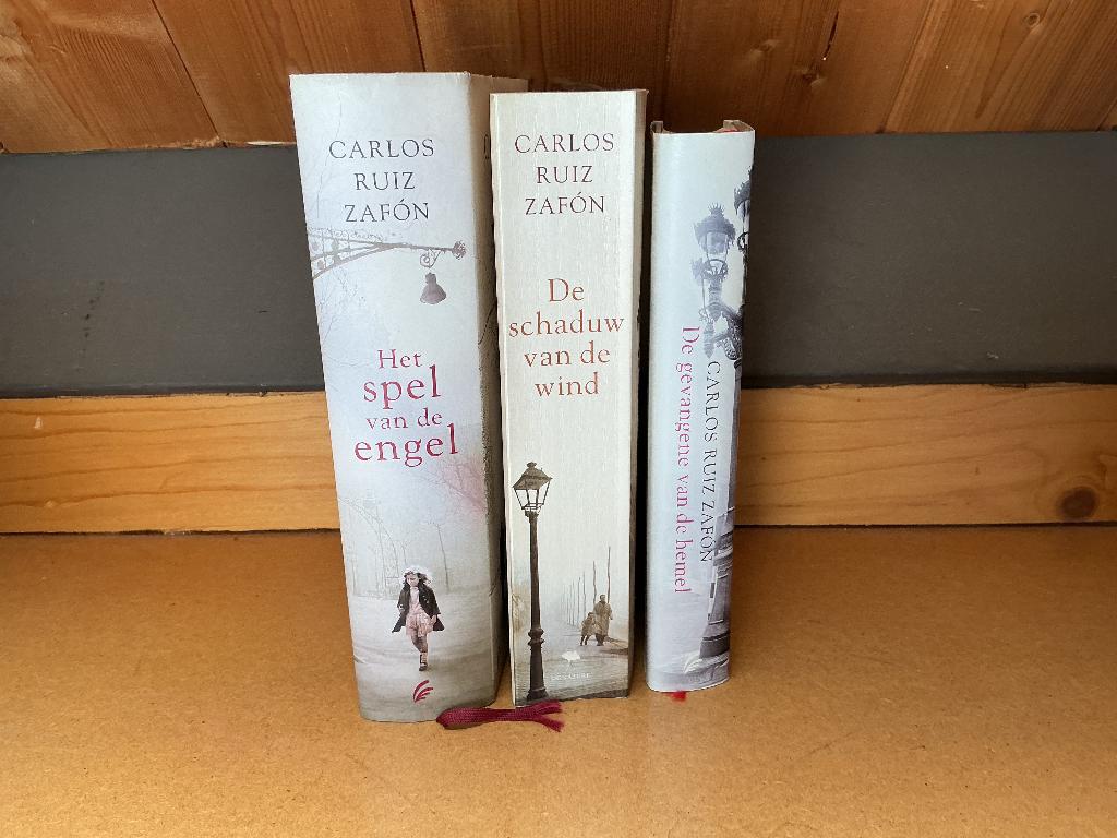 Carlos Ruiz Zafon, Ophalen, Gelezen, Carlos Ruiz Zafón, Nederland