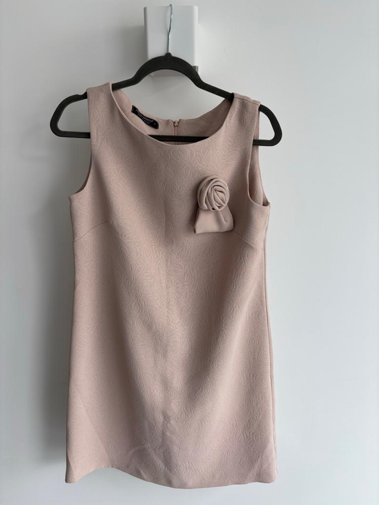 Lichtroze jurk met roosdetail - Rinascimento, Maat 42/44 (L), Ophalen of Verzenden, Zo goed als nieuw, Roze