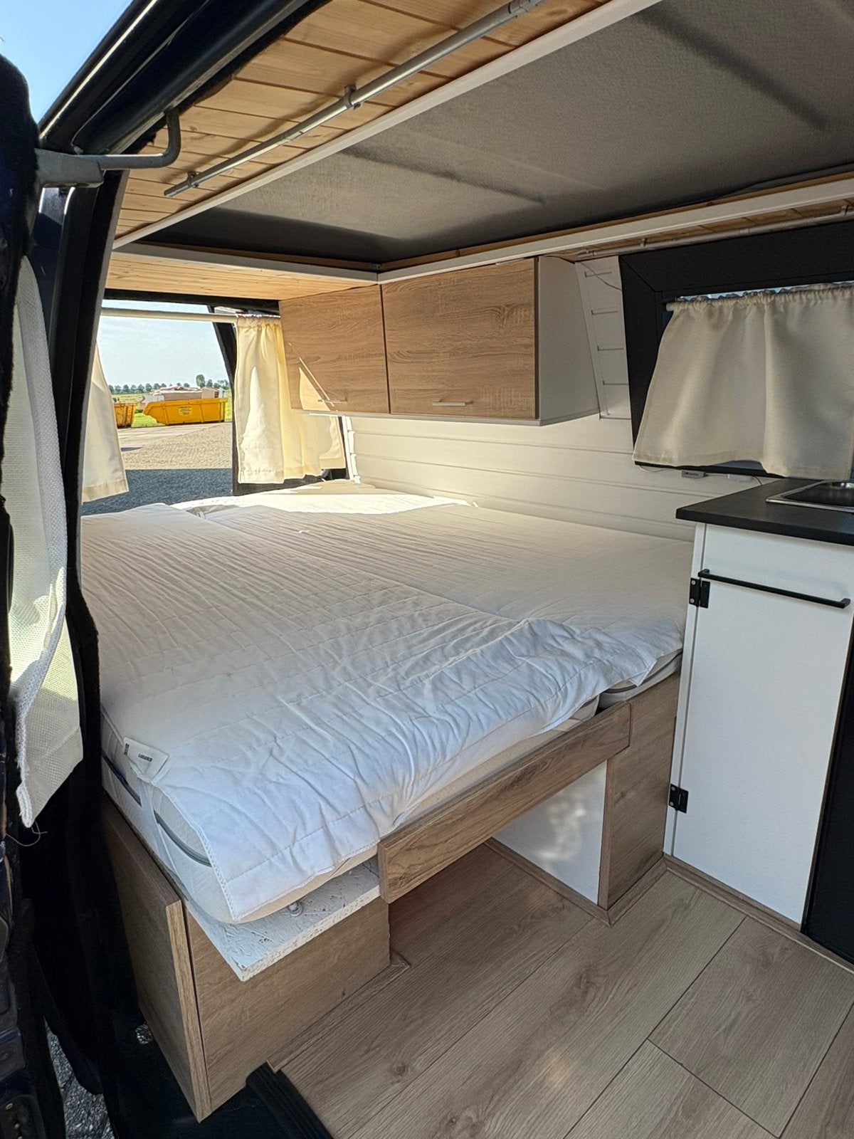 Volkswagen Transporter 4 Camperbus - Compact en Compleet, Tot en met 2, Koelkast, 4 tot 5 meter, 5 tot 6 meter