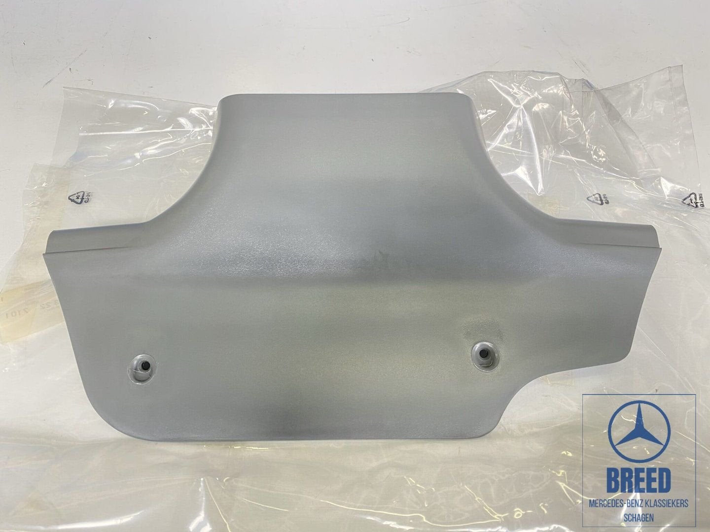NOS afdekking B-stijl onderzijde links grijs Mercedes W140, -, Nieuw, Ophalen of Verzenden, -