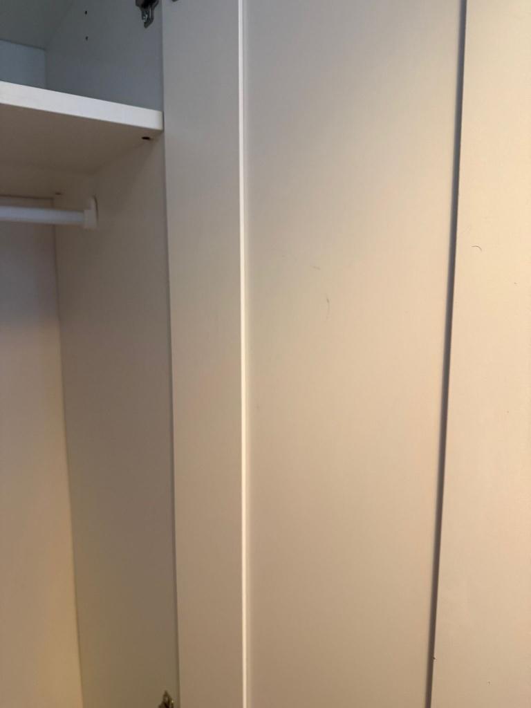 Brimnes kledingkast 3 deuren IKEA, 100 tot 150 cm, Zo goed als nieuw, 150 tot 200 cm, 50 tot 75 cm