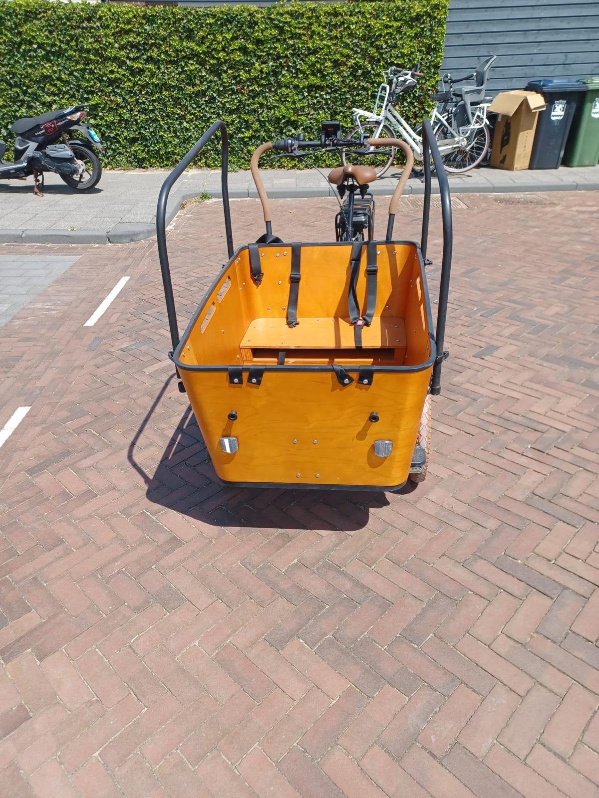 4-persoons bakfiets, Fietsen en Brommers, Elektrisch, Schijfrem, Ophalen, Overige merken