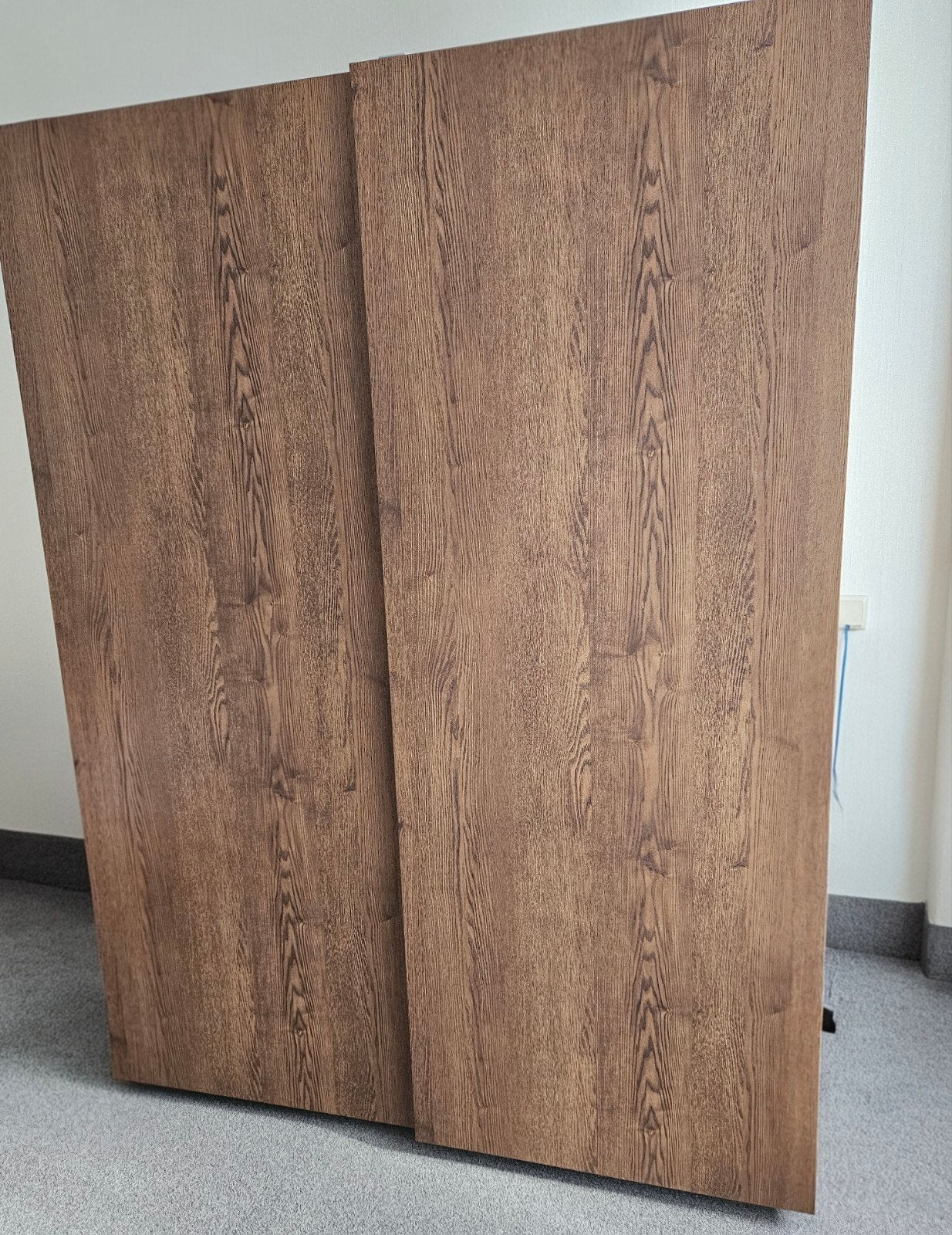 Grote kast met schuifdeuren - Zo goed als nieuw, Ophalen, 200 cm of meer, 150 tot 200 cm, 50 tot 75 cm