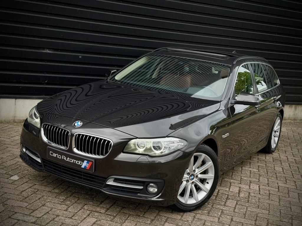 BMW 5 Serie Touring 528i VIRTUAL|PANO|HUD|STOELVENTILATIE|BL, Auto's, BMW, Gebruikt, Euro 6, 4 cilinders, 1790 kg