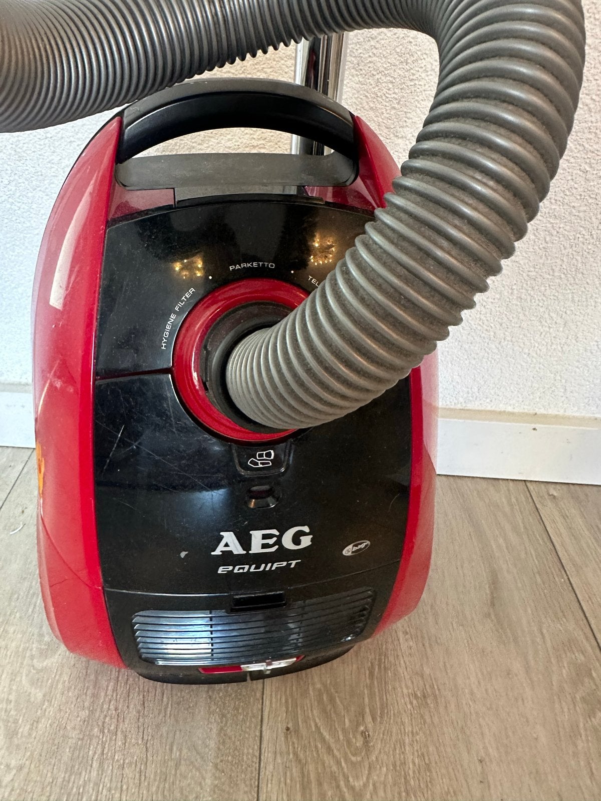 AEG Stofzuiger - Gebruikt maar nog werkend, Ophalen, Gebruikt, Sledestofzuiger, AEG