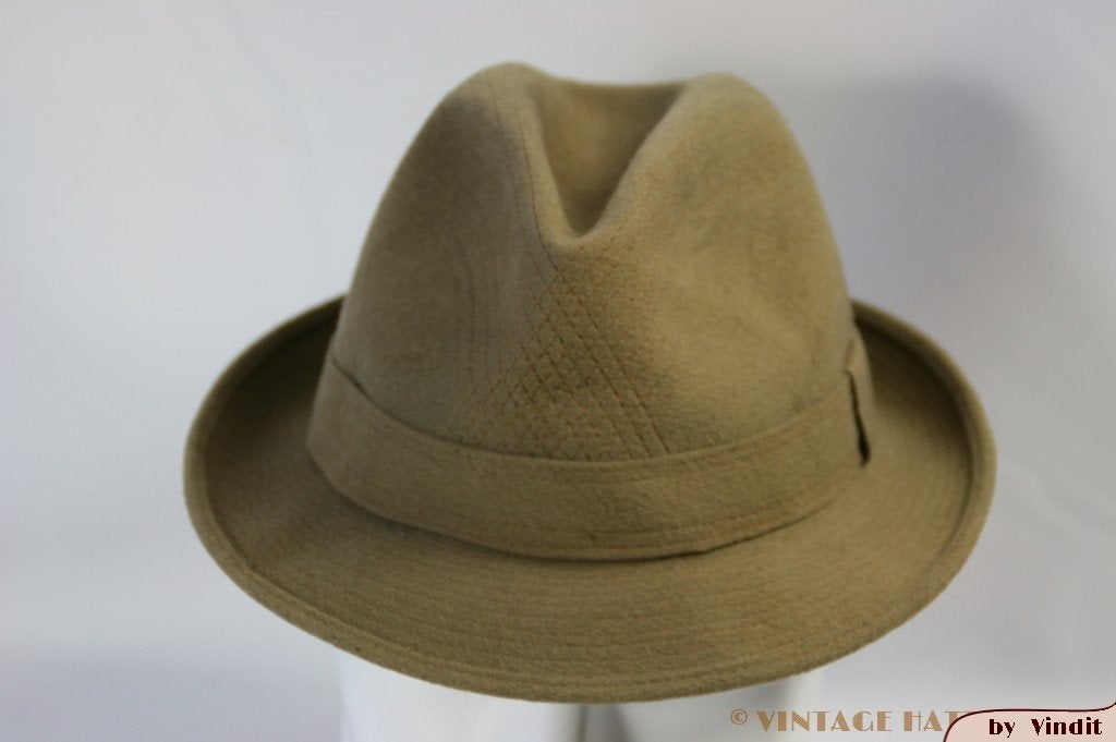 Vintage Gleufhoed Rival kaki 58 incl. gratis verzenden in NL, Hoed, Ophalen of Verzenden, Rival, 58 of 59 cm (L, 7¼ of ⅜ inch)