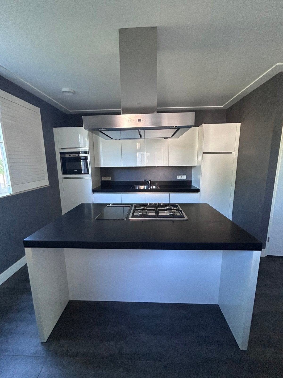 Kitchen for Sale, Huis en Inrichting, Ophalen, Gebruikt, Wit, Enkelwandige keuken