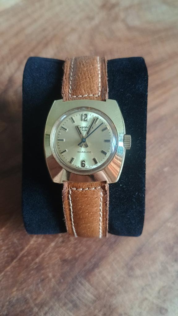 Dames horloge Zwitserse merk gigandet, Ophalen of Verzenden, Staal, Overige merken, 1960 of later