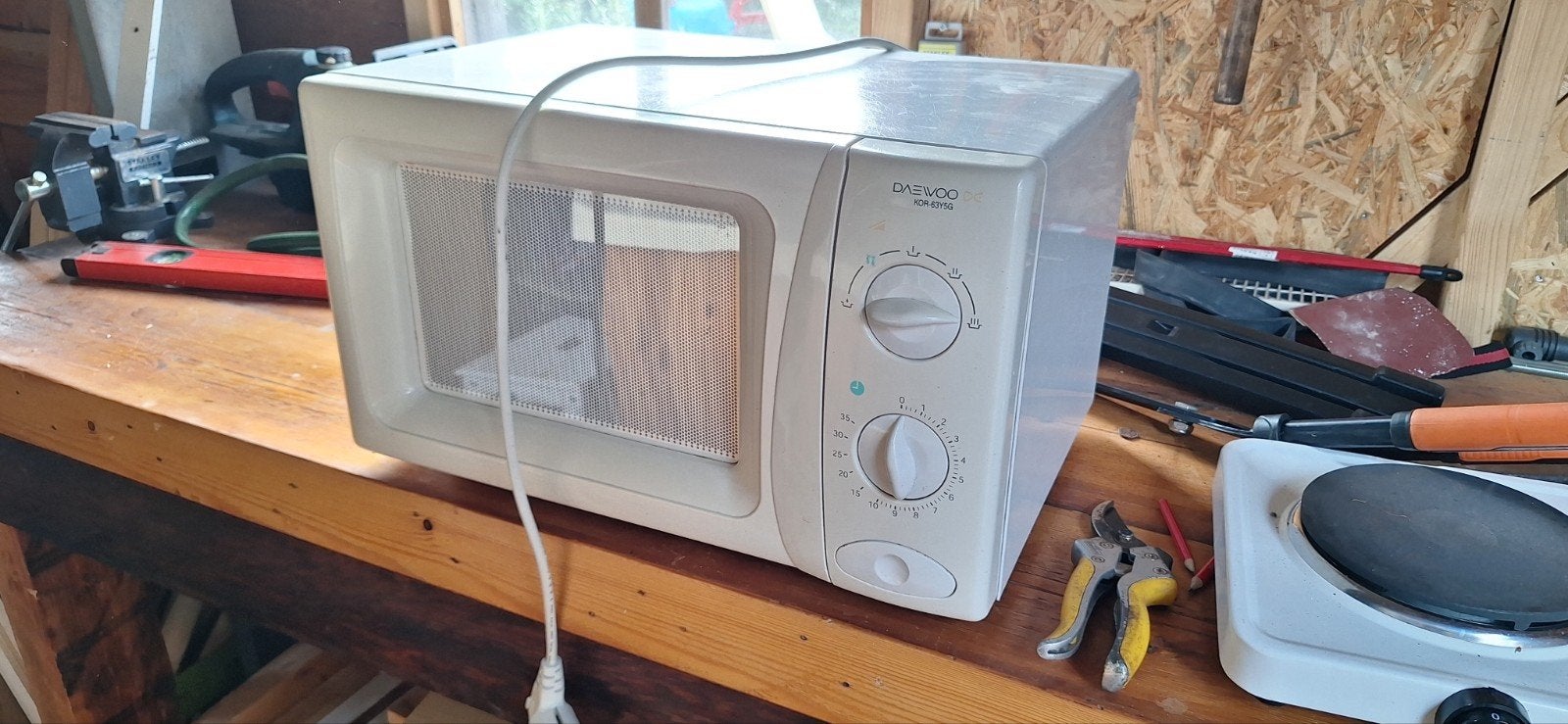 Daewoo KOR-6L65 Magnetron - Compact en Gebruikt, Witgoed en Apparatuur, Ophalen, Gebruikt, Magnetron, Draaiplateau