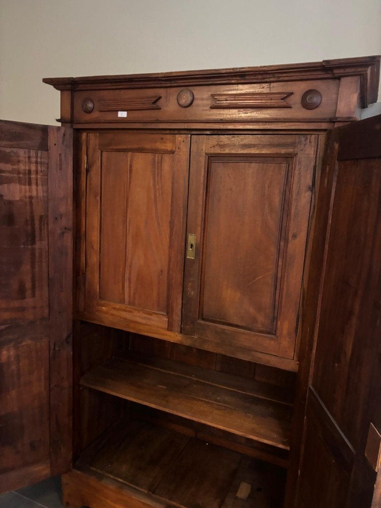 antieke koloniale kast, Ophalen