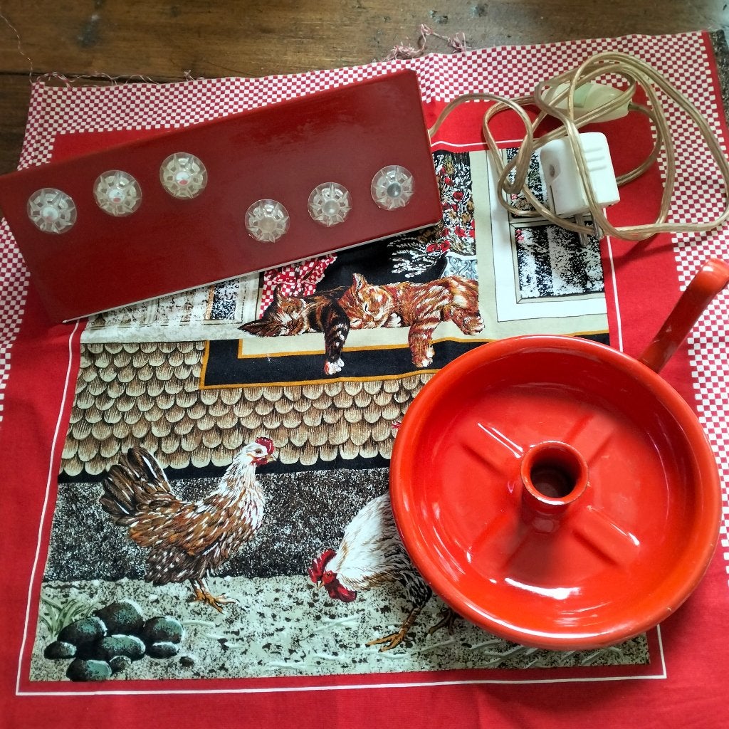 retro bedlampje, Huis en Inrichting, Lampen | Wandlampen, Gebruikt, Rood, Bedlamp, Ophalen of Verzenden