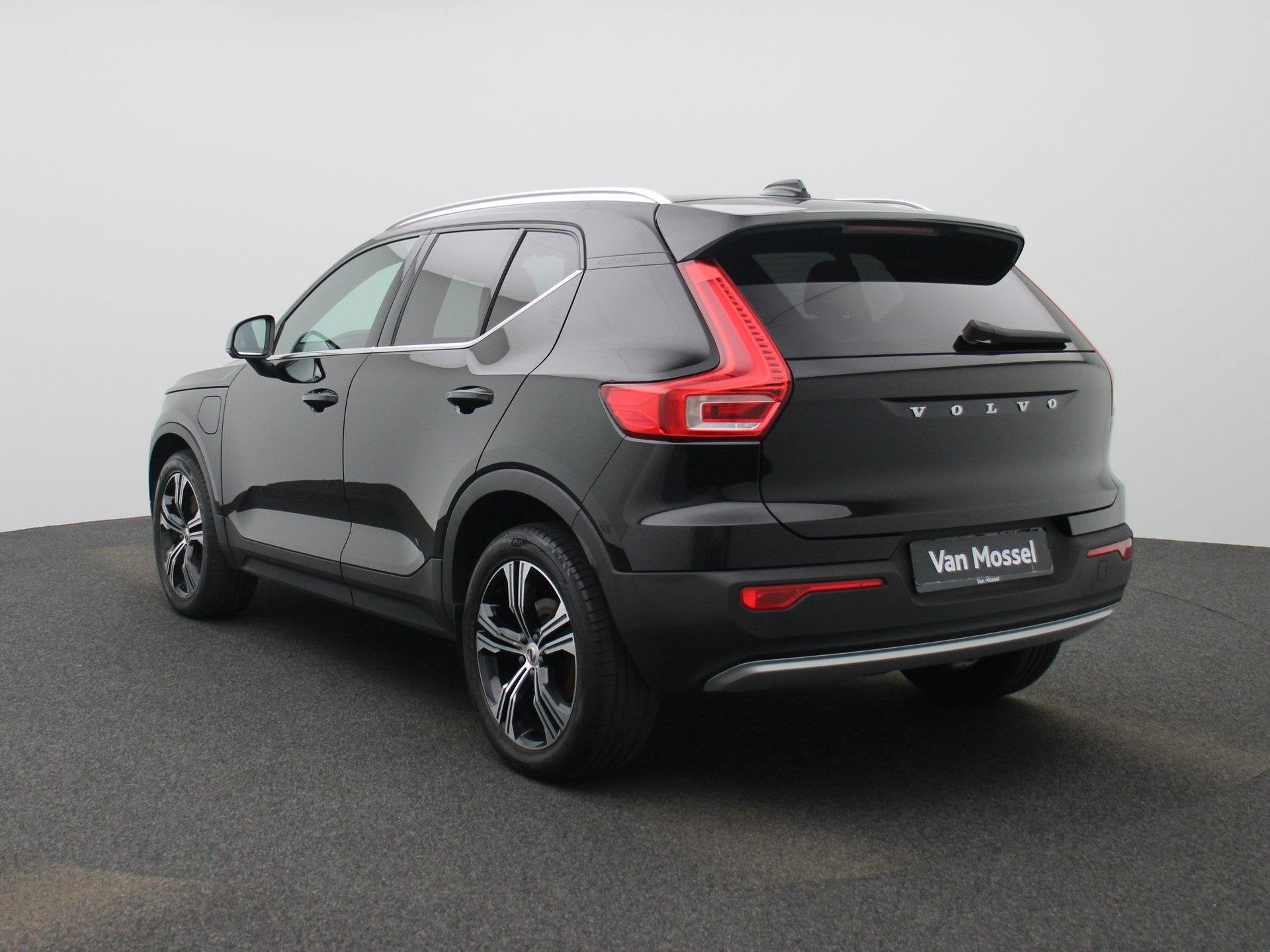 Volvo XC40 1.5 T5 Recharge Inscription | LEER | CAMERA | STO, 12 maanden, Euro 6, 1712 kg, Zwart
