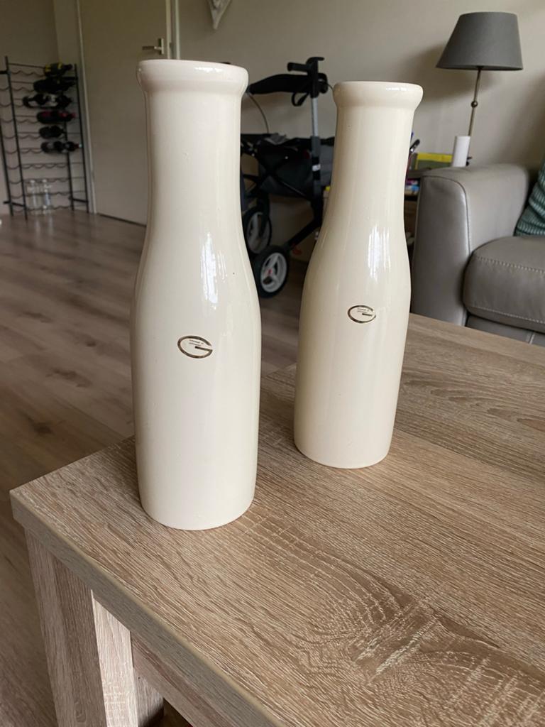 Set van 2 crèmekleurige siervazen met unieke vorm, Ophalen of Verzenden