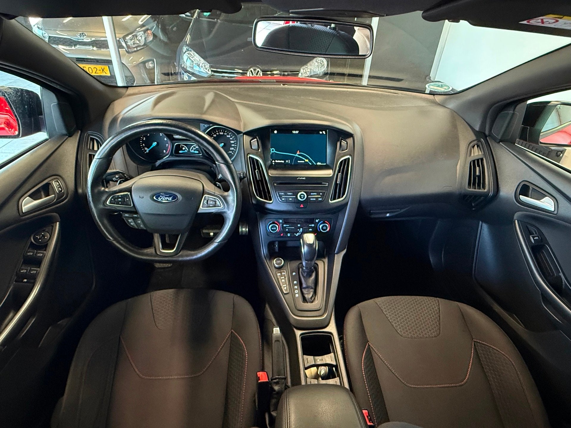 Foto 10 van Ford Focus Wagon 1.5 Titanium 2018 ST-LINE|LED|AUTOMAAT/NAVI
