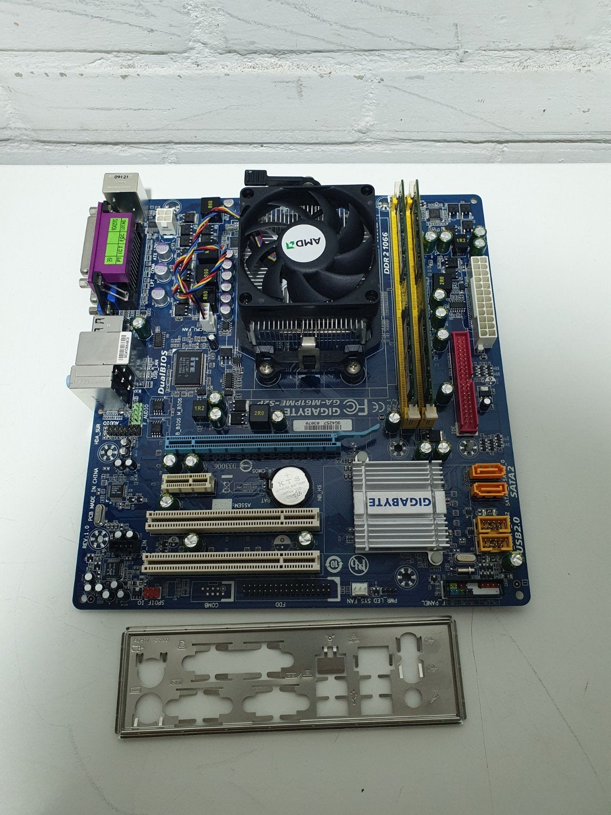 Gigabyte GA-M61PME-S2P Socket AM2+ AMD Athlon II X2 3GB RAM, Computers en Software, Moederborden, Socket AM2+, ., Refurbished