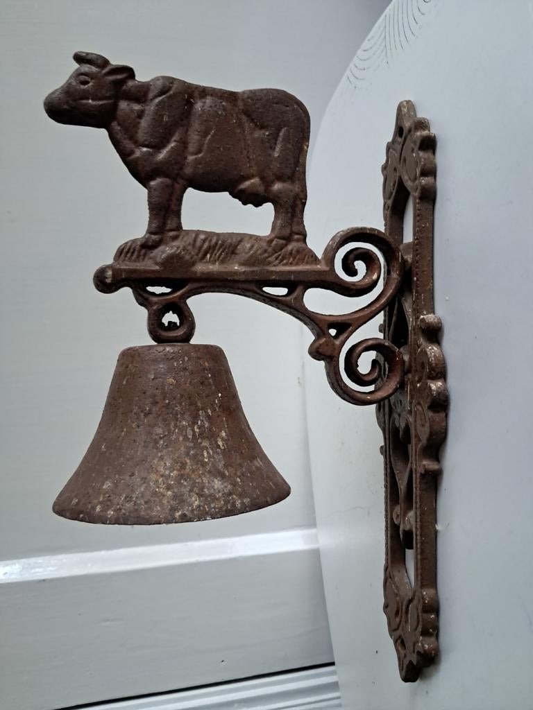 Oude bel met koe, Ophalen of Verzenden
