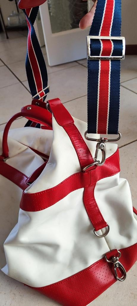 Stoere weekendtas😜 Tommy Hilfiger 👍, Ophalen of Verzenden