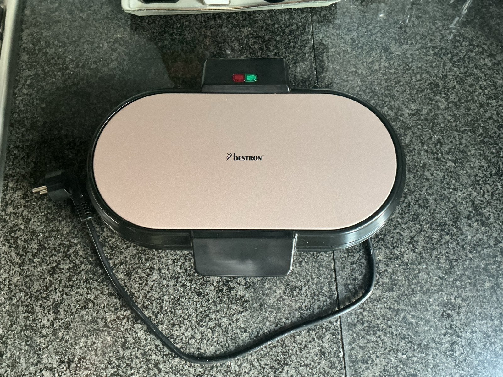 Bestron wafelijzer - hartjeswafels, Ophalen of Verzenden, Zo goed als nieuw