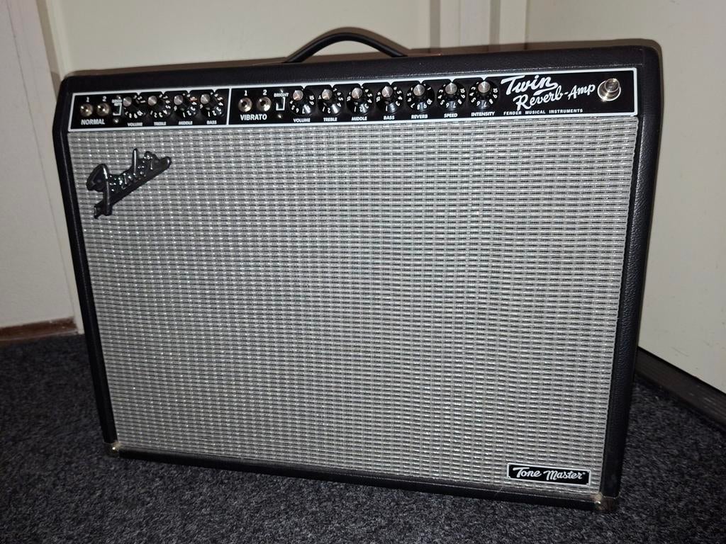 Fender Twin Reverb  Tone Master zgan  (15.8 kg), Muziek en Instrumenten, Ophalen, Zo goed als nieuw, Gitaar, 100 watt of meer