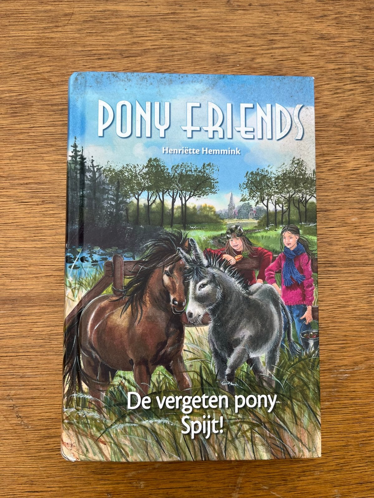 Pony Friends: De vergeten pony / Spijt! - Henriëtte Hemmink, Ophalen of Verzenden, Gelezen, Fictie algemeen