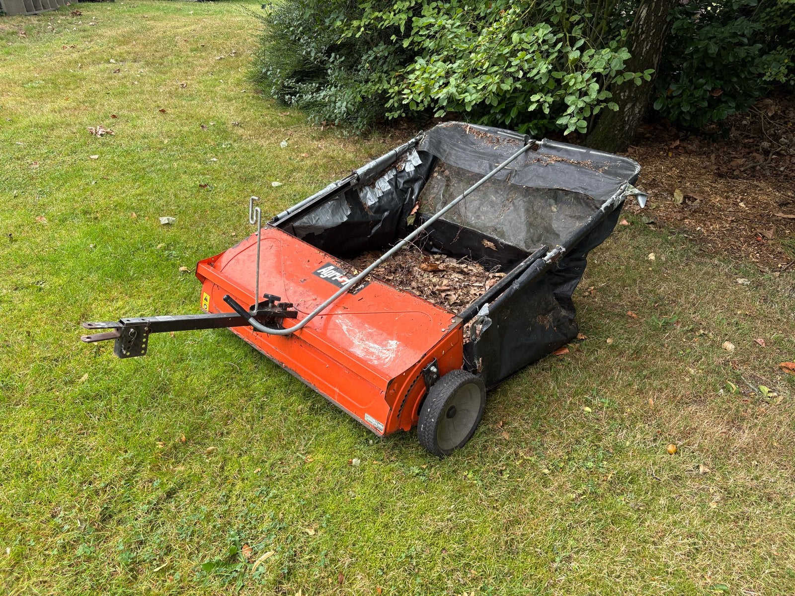 Agri-Fab bladveger/gazonveger voor tractor, Ophalen, Gebruikt