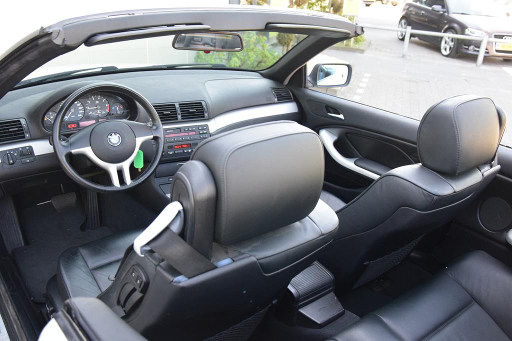BMW 3 Serie Cabrio 318Ci Executive Automaat Leer Titansilver, Auto's, BMW, Automaat, Achterwielaandrijving, Cabriolet, 4 stoelen
