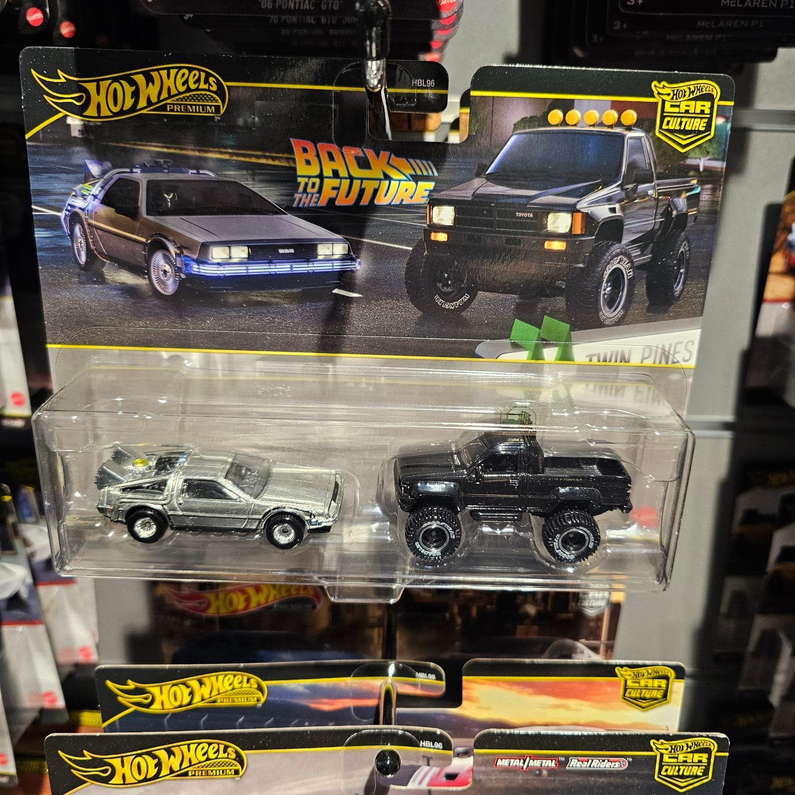 Hot Wheels Premium Back to the Future DeLorean & Toyota, Nieuw, Ophalen of Verzenden, Info@mattel.com, Mattel