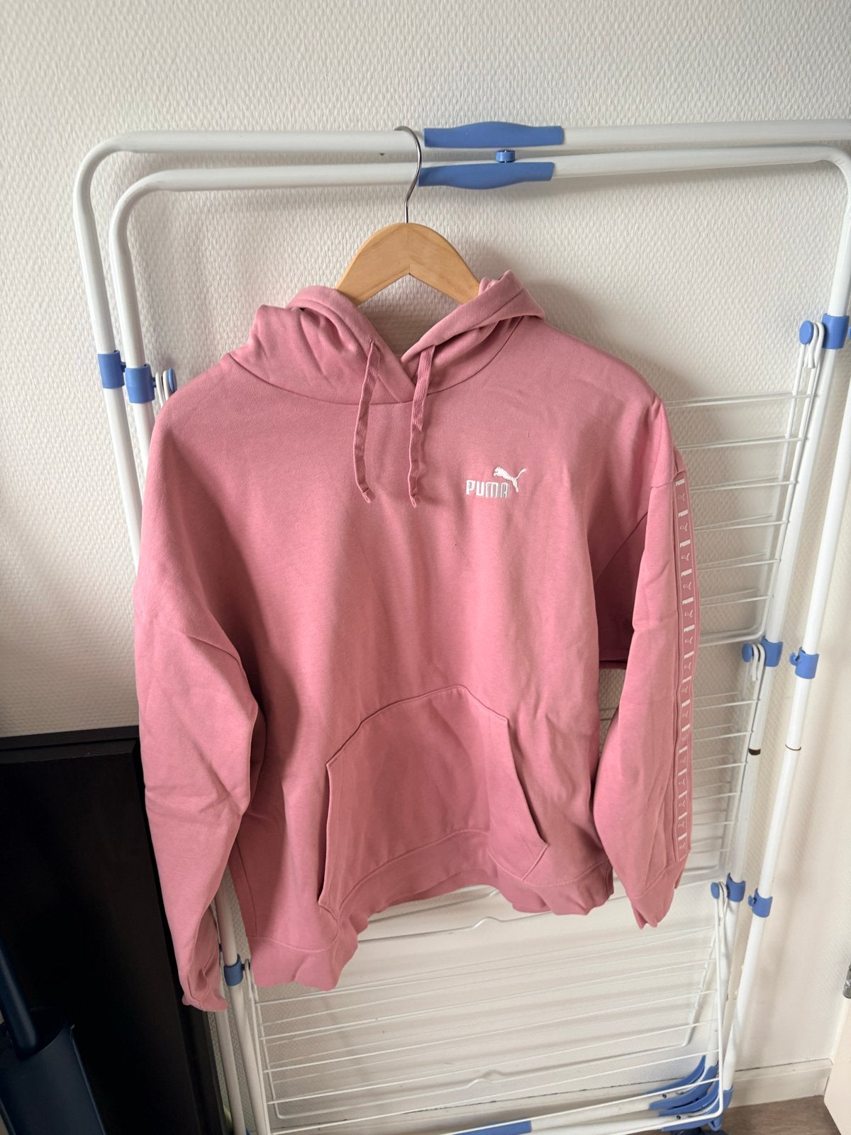 Nieuw roze Puma huispak - Maat L, Kleding | Dames, Huispakken, Ophalen of Verzenden, Nieuw, Maat 42/44 (L), Roze