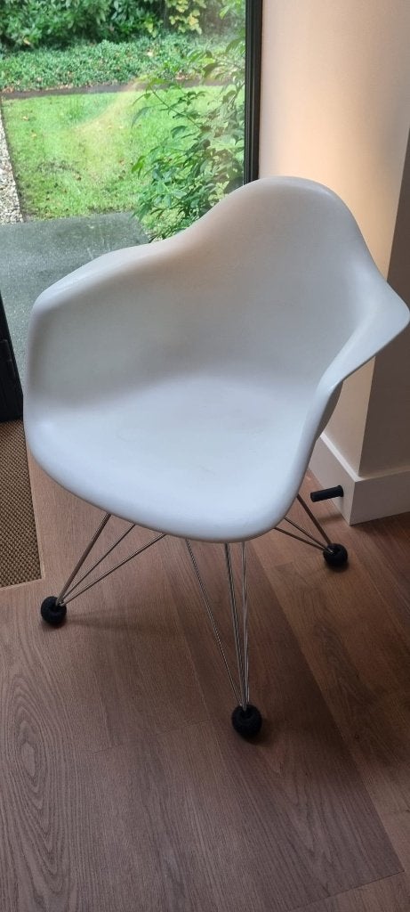Design stoel wit - Eames stijl, Ophalen, Wit, Kunststof, Gebruikt